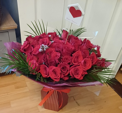 Rose Romance - 50 Red Roses