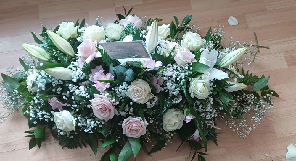 Double ended Casket Spray